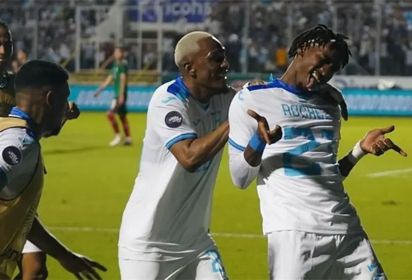 Honduras volvi&oacute; a vencer a M&eacute;xico en partido a todo o nada.