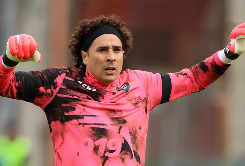 La lesi&oacute;n de Guillermo Ochoa con la Selecci&oacute;n Mexicana le podr&iacute;a salir cara a la FIFA