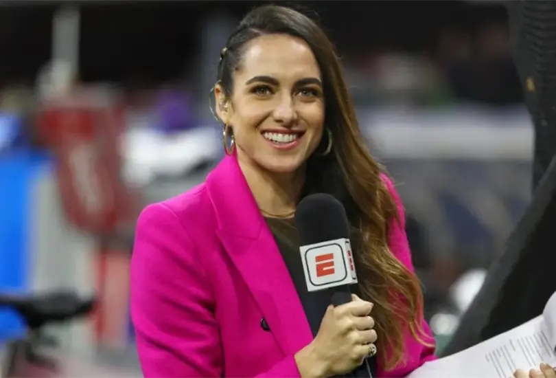 Rebeca Landa se llevó las críticas y los memes después de su particiáción en el Monday Night Football entre Eagles y Chiefs. Rebeca Landa se llevó las críticas y los memes después de su particiáción en el Monday Night Football entre Eagles y Chiefs.