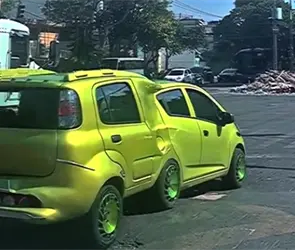 Usuario muestra en TikTok el coche m&aacute;s raro de M&eacute;xico y se hace viral