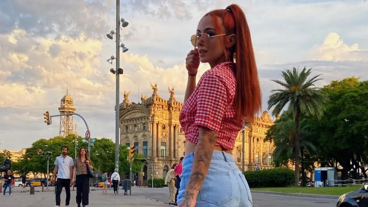 Su trabajo la ha llevado a viajar a distintas partes del mundo, espacios que aprovecha para grabar contenido especial.