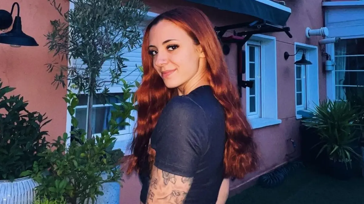 Poco a poco comenz&oacute; a tener una base de seguidores m&aacute;s grande, lo que tambi&eacute;n la convirti&oacute; en creadora de contenidos.