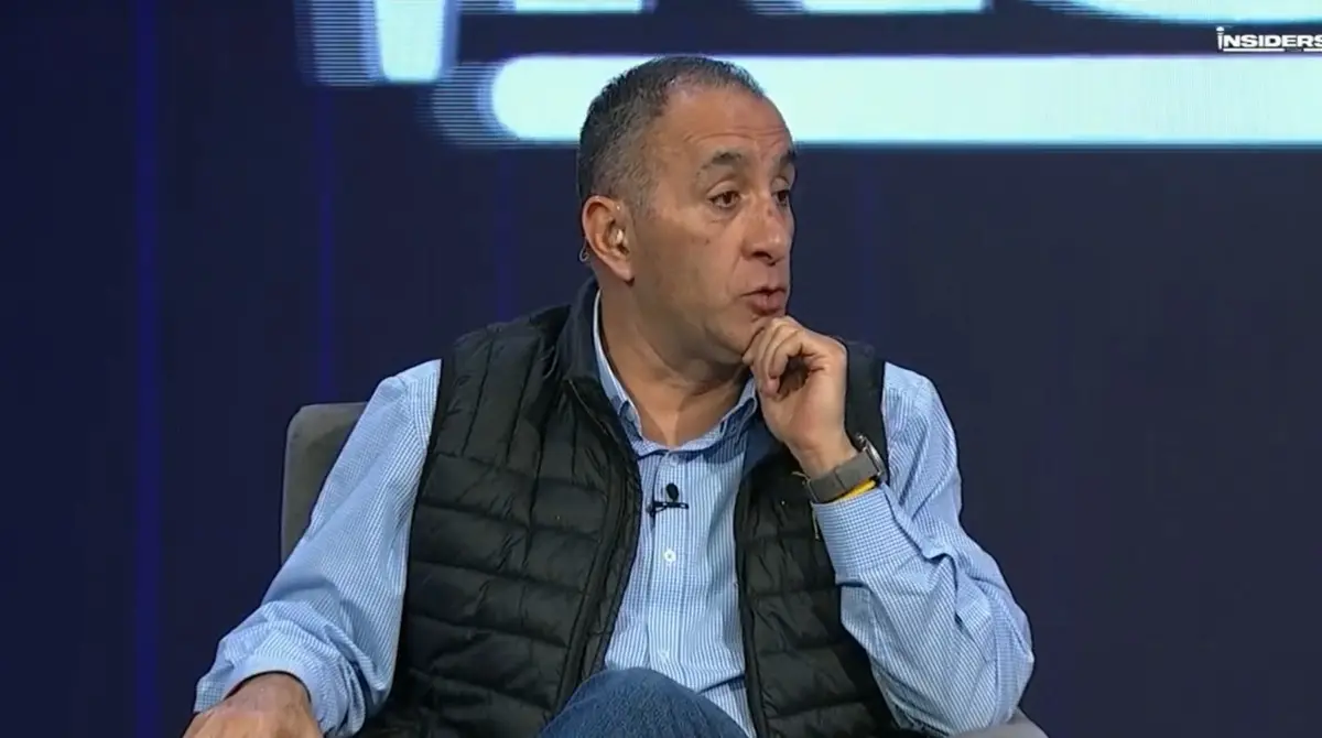 Paco Arredondo es un periodista deportivo mexicano que trabaja en TUDN / Televisa Deportes desde 2003.