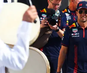 Checo Pérez explota contra F1 por castigo que le costó el podio en GP de Abu Dhabi