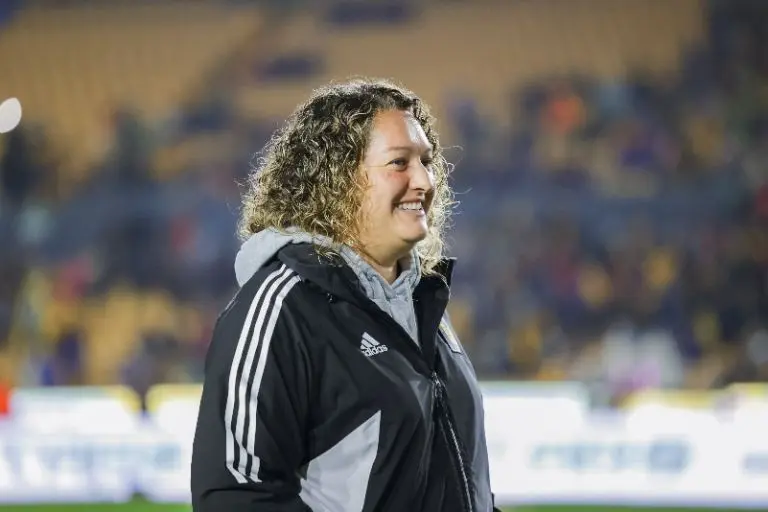 Milagros Martínez llevó a Tigres femenil a su sexto título - Twitter @TigresFemenil