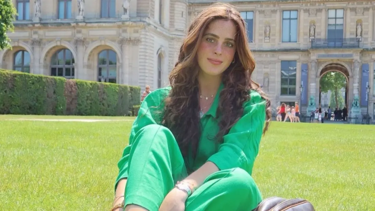 De inmediato comenzaron los rumores sobre una posible relación, sin embargo ninguno de los dos hicieron oficial su noviazgo.