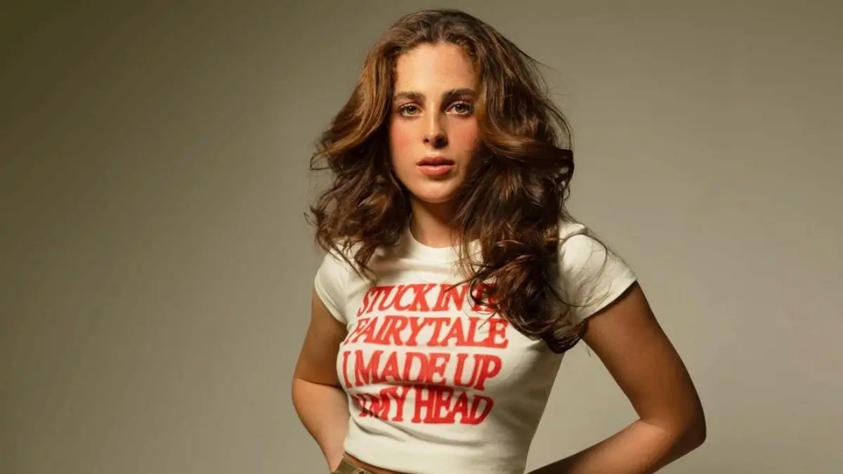 Los rumores seguían en redes sociales, sin embargo en una transmisión en vivo el propio jugador aseguró que está soltero.