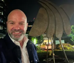 Luis García revienta a futbolista de Chivas previo a debut en Liguilla: "no puede jugar de titular"