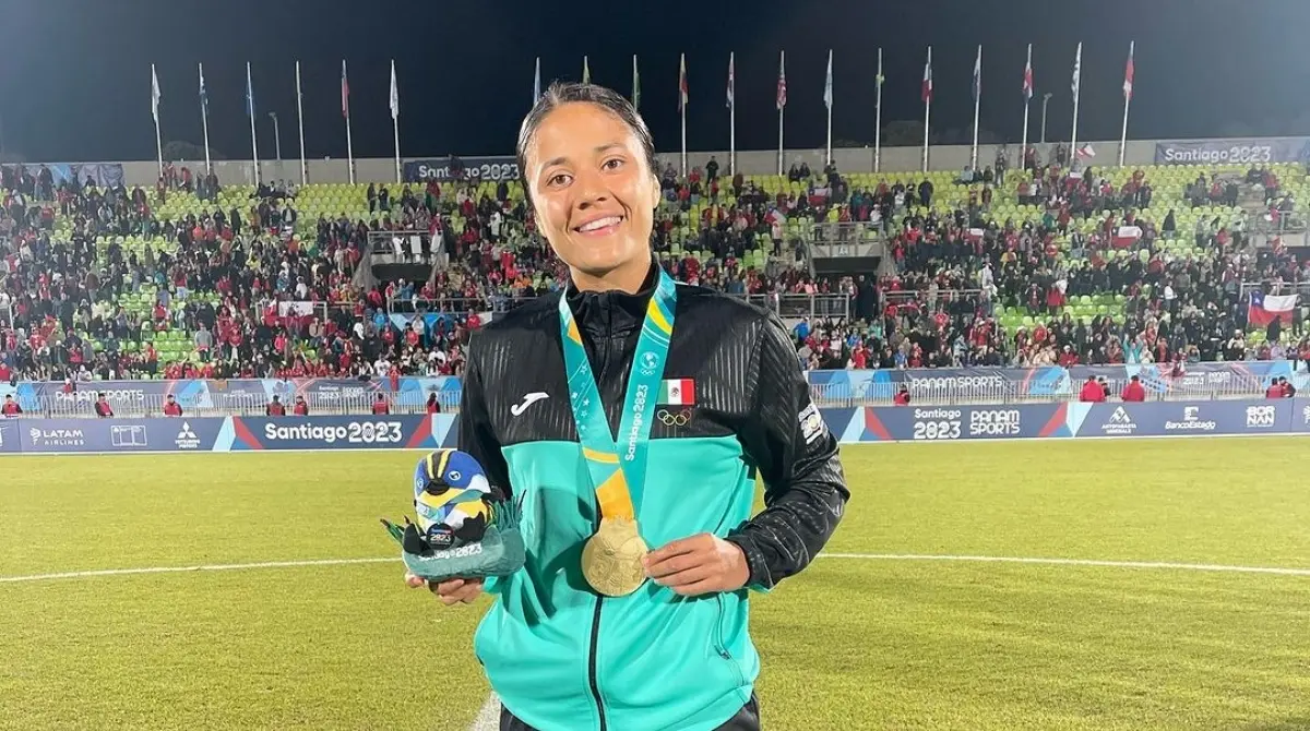 Rebeca Bernal - Rayadas