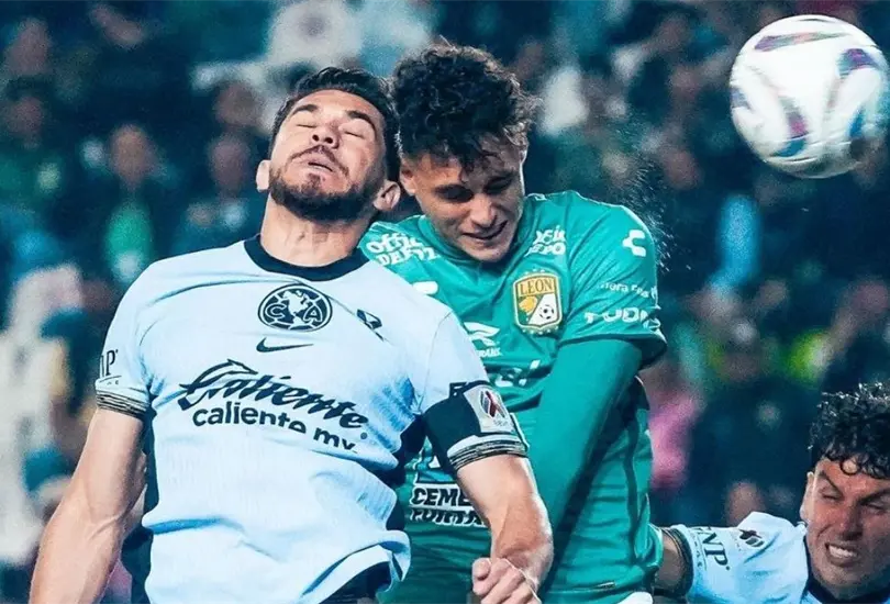 Las imágenes fueron captadas por un usuario en redes sociales y tomaron relevancia por la polémica que acompañó al encuentro. Las imágenes fueron captadas por un usuario en redes sociales y tomaron relevancia por la polémica que acompañó al encuentro.