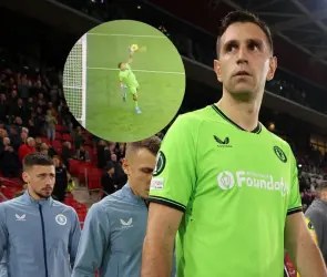 Dibu Martínez tiene insólito oso luego de ser nombrado mejor portero del mundo