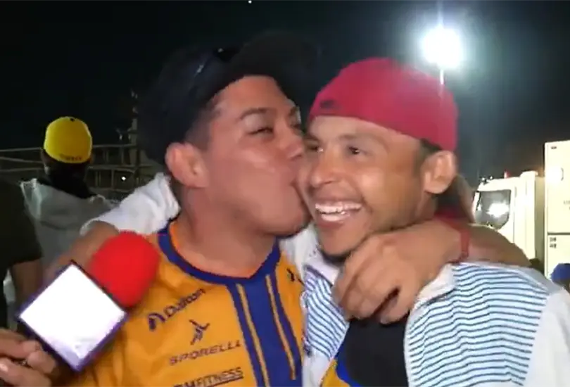 Un reporfan provoc&oacute; a un par de aficionados del Atl&eacute;tico de San Luis.