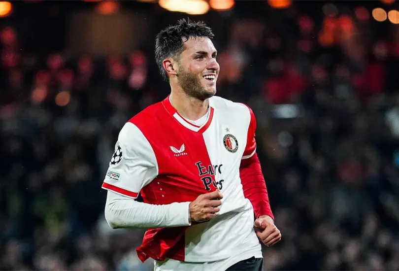 Santiago Gim&eacute;nez regresa a la actividad en la Champions League 2023-24