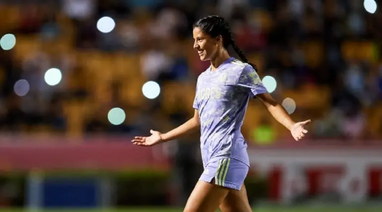 Stefany Ferrer está en el ojo del huracán por una acción poco cortés - @TigresOficial