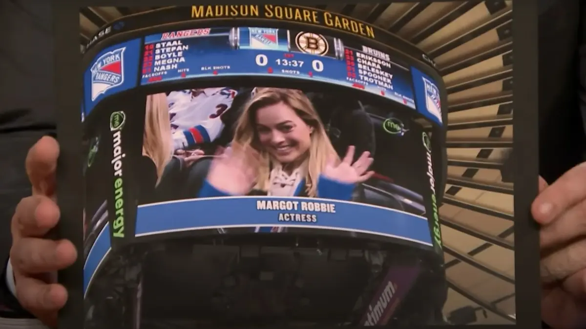 Pero Robbie es muy apasionada del deporte y se hizo fanática de los Rangers de Nueva York, equipo de la Liga Nacional de Hockey (NHL por sus siglas en inglés), y cuando su calendario se lo permite, asiste a los partidos.