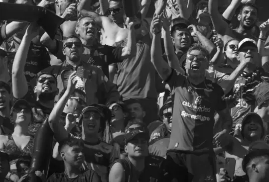 Un hincha argentino se quitó la vida tras el descenso de su equipo.