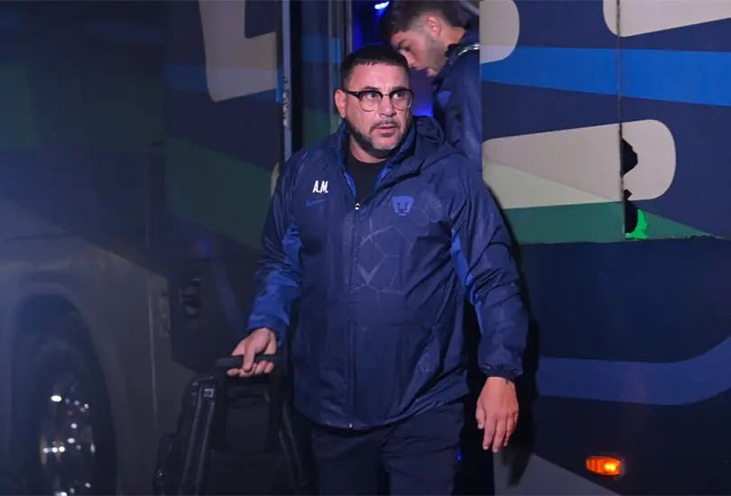 Turco Mohamed se lanz&oacute; con todo contra el arbitraje del Pumas vs Tigres