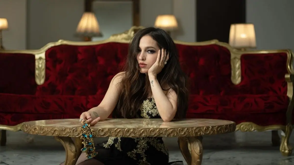 Además de cantar, la mexicana también ha incursionado en el mundo de la actuación tanto en doblaje como en televisión.