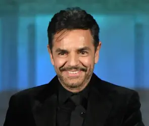 Escritor exhibe a Eugenio Derbez por tacaño: "prefería regalar un chiste que una moneda"