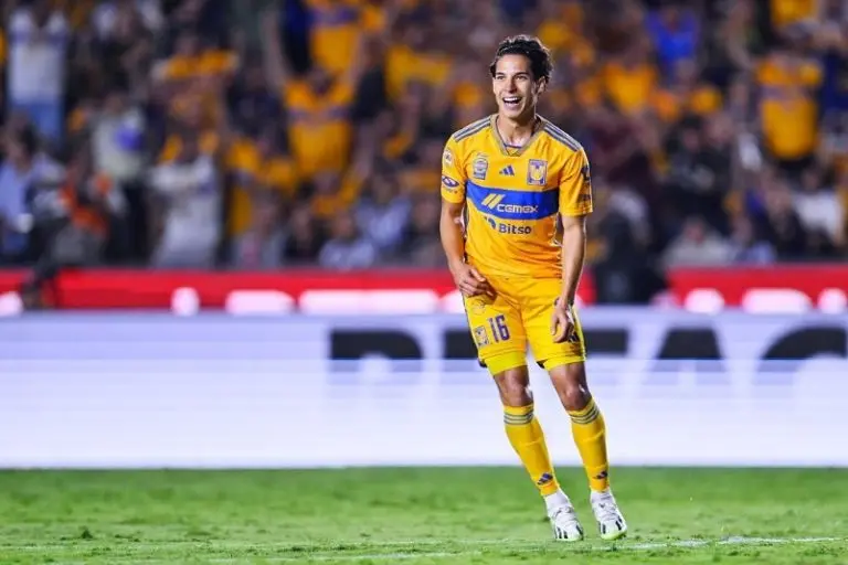 Lainez en partido con Tigres durante el Apertura 2023 - @clubtigres