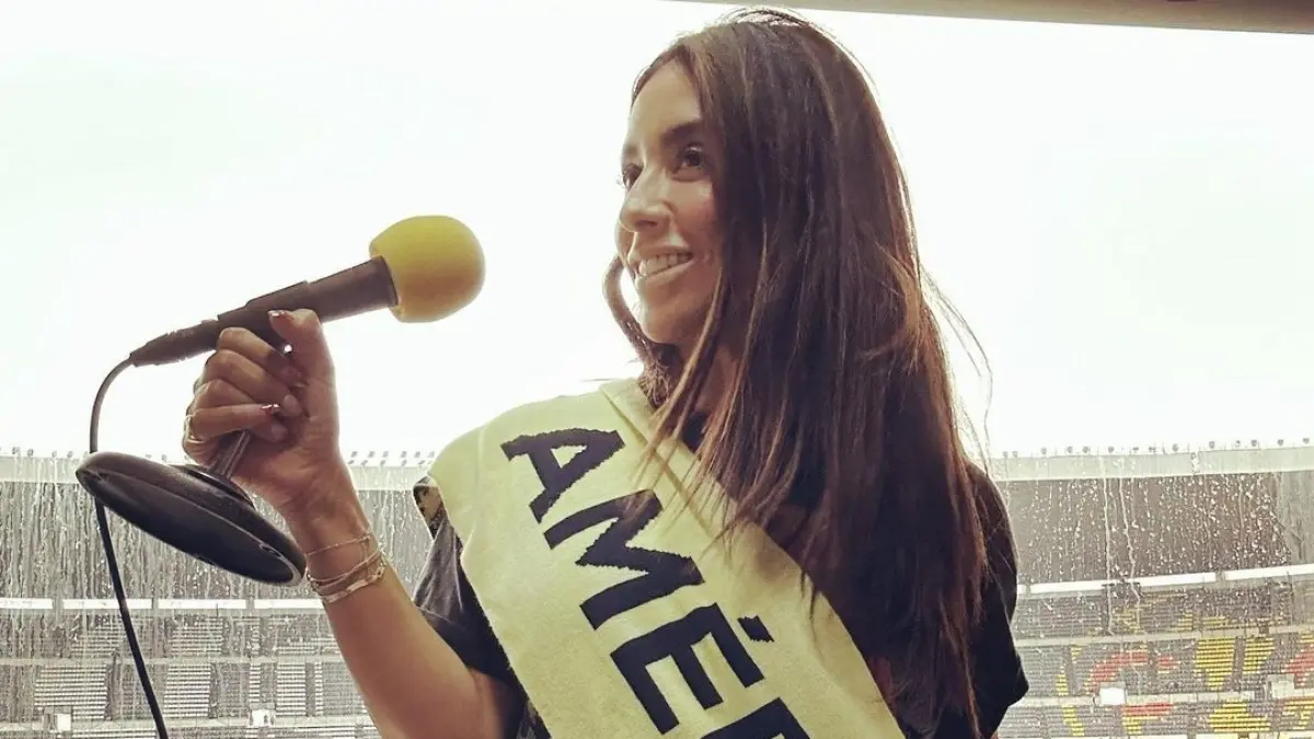 FOTOS | Conoce a Nina Cervantes, la voz oficial del Am&eacute;rica en el Estadio Azteca