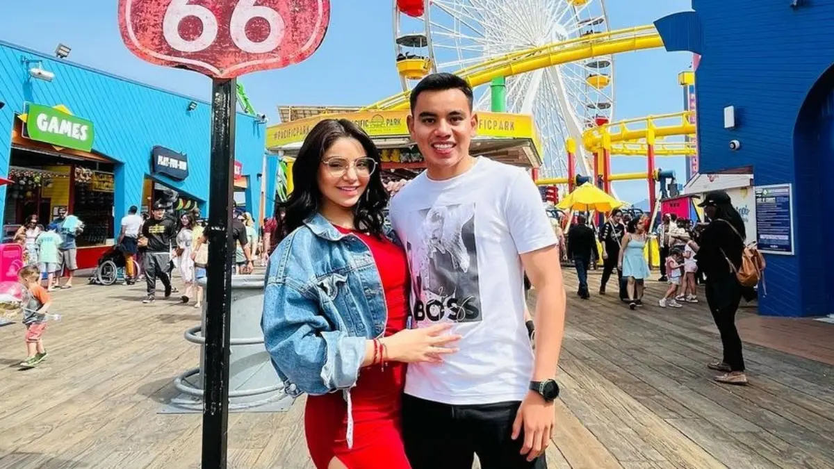 Se desconoce a ciencia cierta cu&aacute;ndo fue su primera interacci&oacute;n, sin embargo podr&iacute;a ser a finales del 2019.