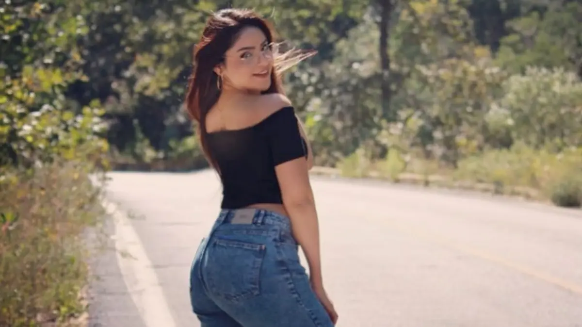 La pareja disfruta mucho de visitar distintos lugares a lo largo de muchas partes del mundo.