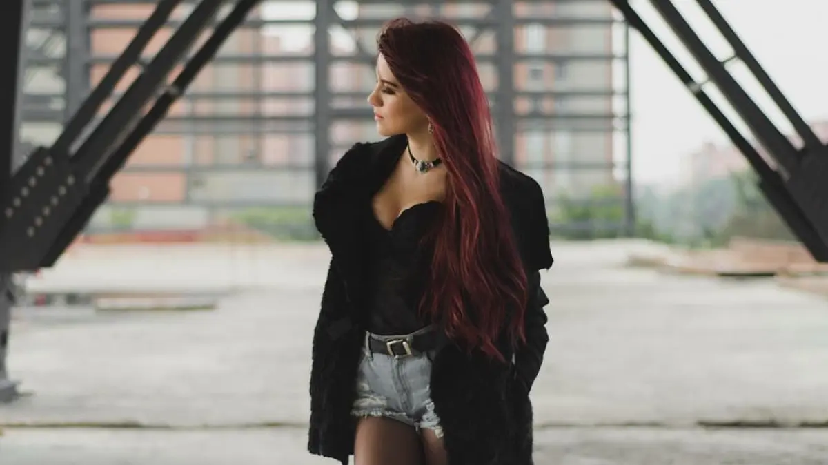 Camila tiene un contenido variado en streaming, pues ha jugado desde Minecraft hasta Just Dance.