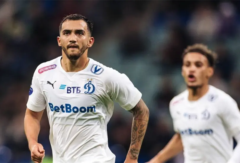 Luis Ch&aacute;vez estar&iacute;a en la &oacute;rbita de equipos de la Premier League