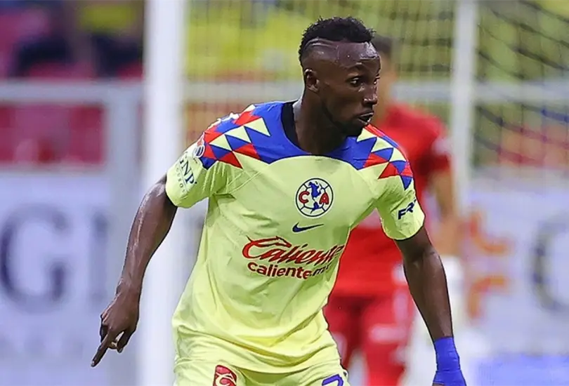 Juli&aacute;n Qui&ntilde;ones aparece entre los cinco fichajes m&aacute;s caros de la Liga MX en el a&ntilde;o 2023 que se termina.