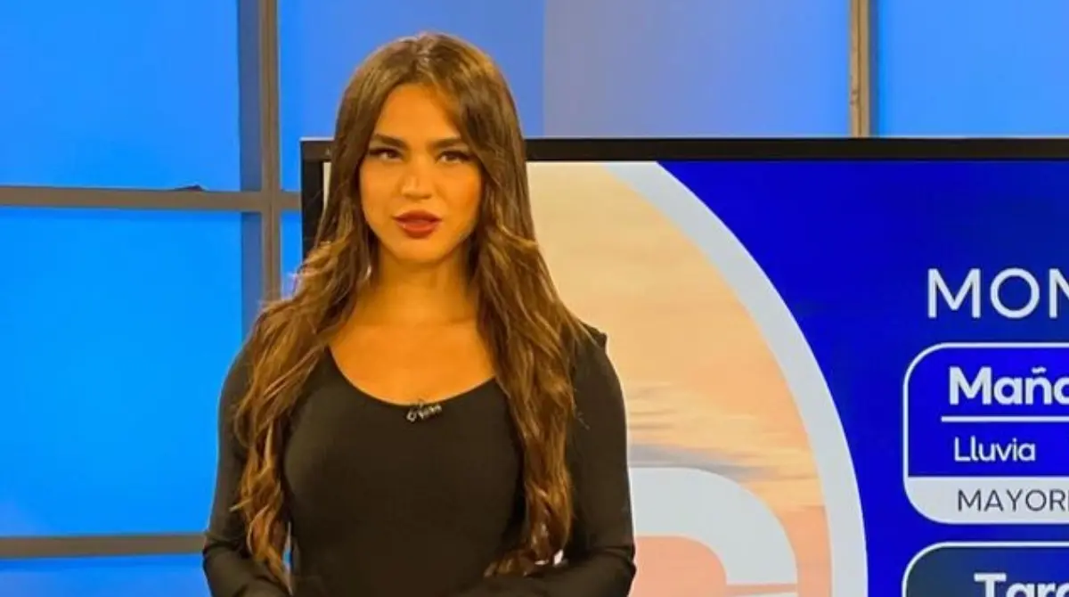 La chica del clima se encarga de presentar dicho segmento en la emisión de fin de semana del noticiero de Telediario Monterrey.