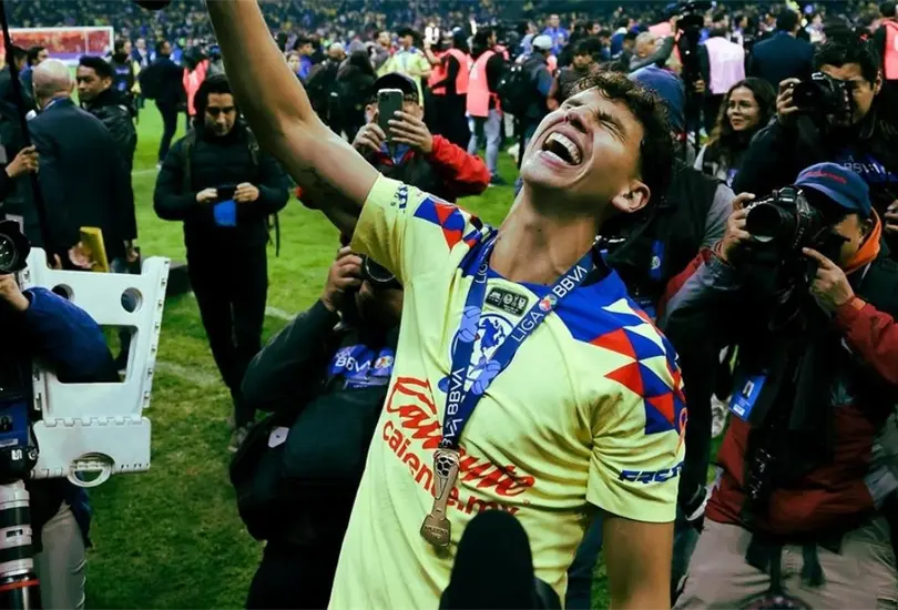 Igor Lichnovsky financiará la construcción de un estadio. Igor Lichnovsky financiará la construcción de un estadio.