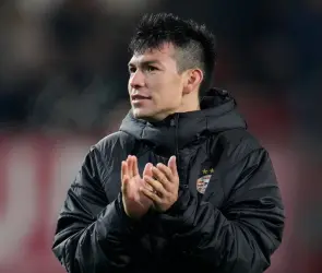 Chucky Lozano, de exiliado del Napoli a figura del PSV que rompe marcas