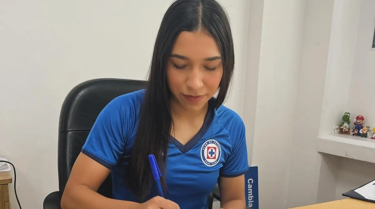 Sky Rodríguez ha estampado su firma para ser nueva futbolista de la 'Máquina Cementera', siendo esta su primera aventura profesional en el futbol.