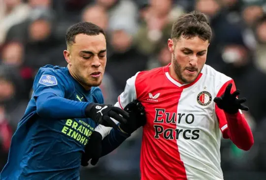 Santiago Giménez y Feyenoord perdieron ante PSV, sin Chucky Lozano