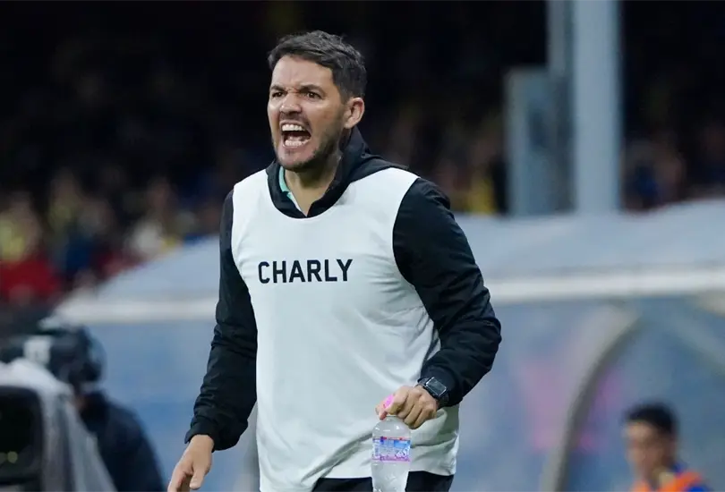 Nicolás Larcamón explotó contra André Jardine luego de la derrota de León ante América Nicolás Larcamón explotó contra André Jardine luego de la derrota de León ante América