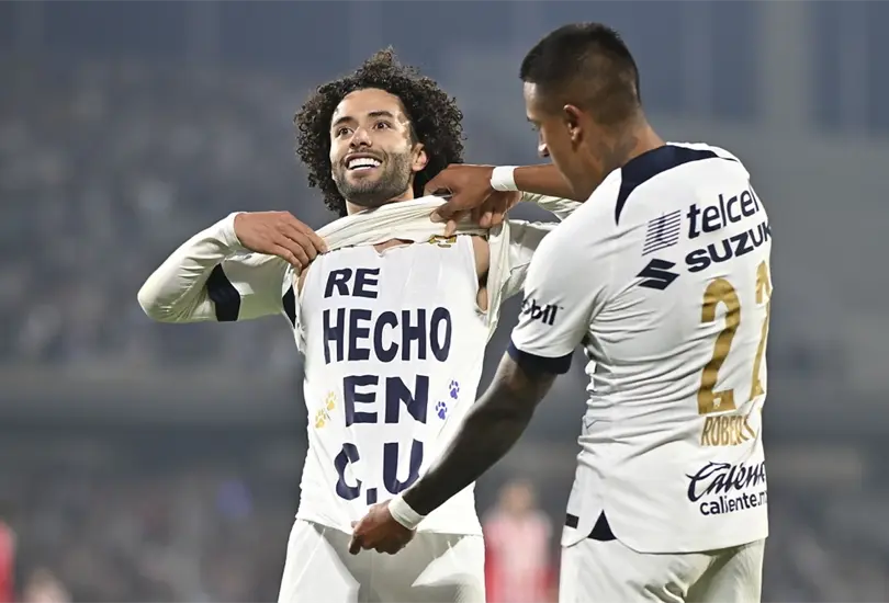 Chino Huerta marcó ante Chivas y se convirtió en otro futbolista en burlarse de los Rojiblancos. Chino Huerta marcó ante Chivas y se convirtió en otro futbolista en burlarse de los Rojiblancos.