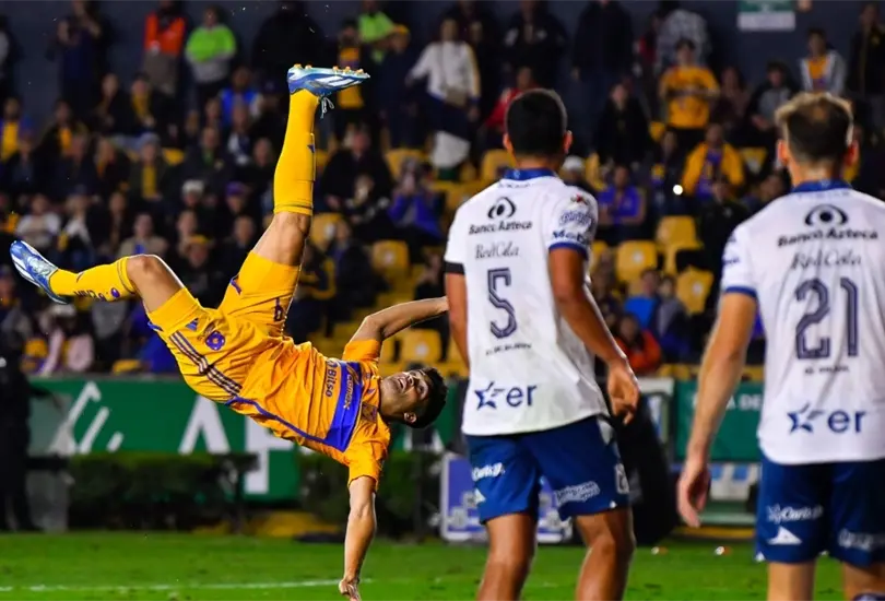 La chilena de Nico Ib&aacute;&ntilde;ez hizo estallar al Volc&aacute;n.