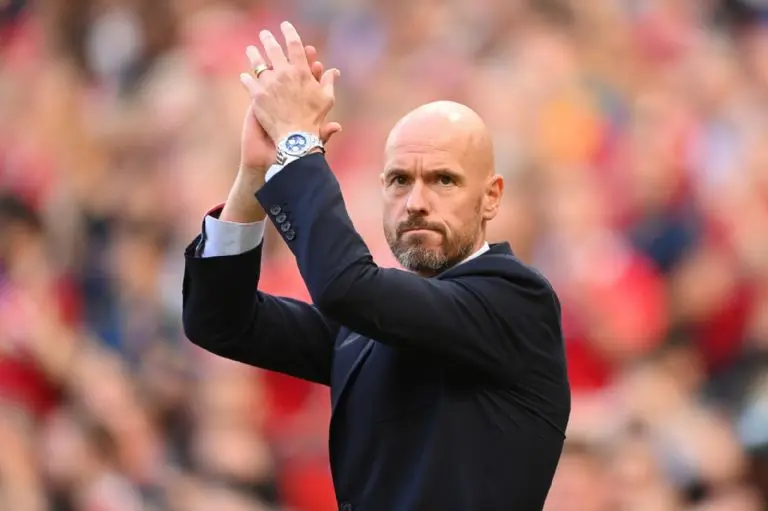 El Manchester United no toleró los cuestionamientos hacia su entrenador - premierleague.com