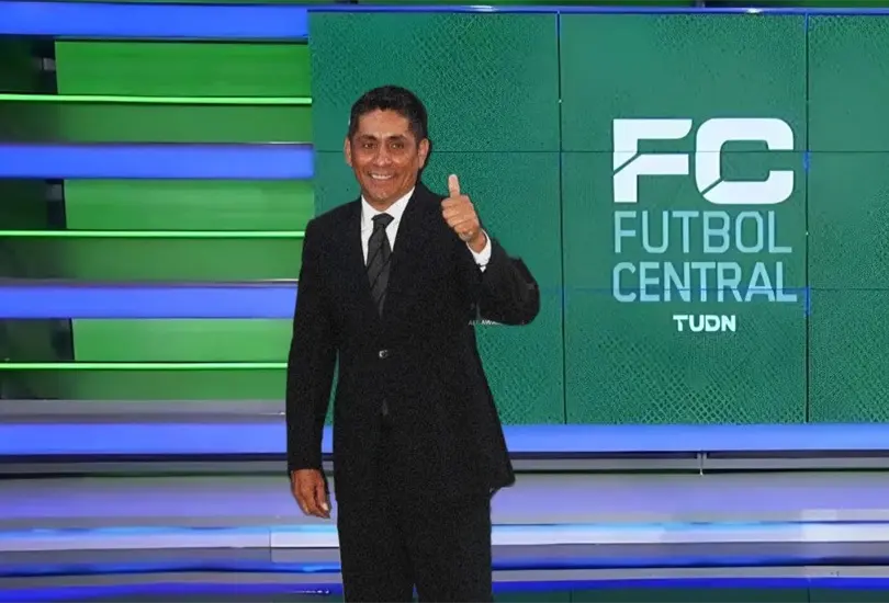 El analista estuvo en los micr&oacute;fonos de TUDN y la afici&oacute;n se sorprendi&oacute; con la situaci&oacute;n pocas veces imaginada.