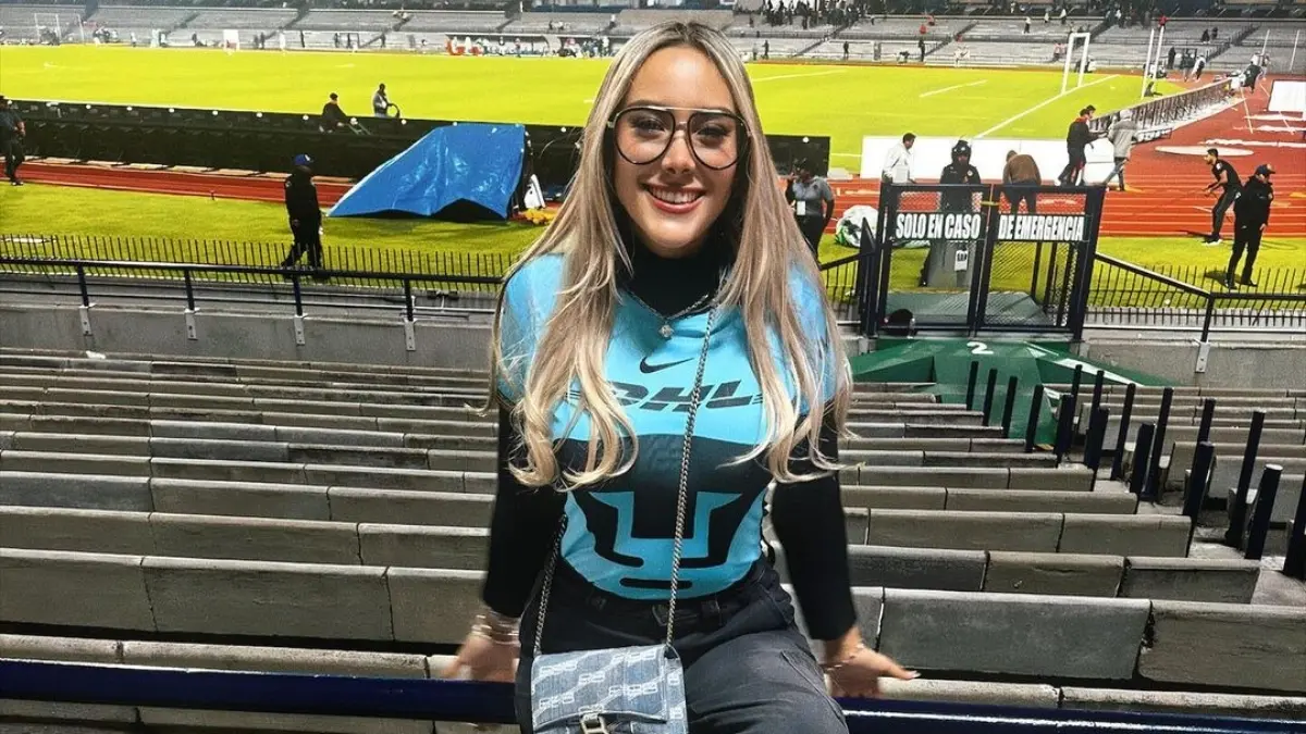 Es una fiel seguidora que trata de estar apoyando a su equipo en el estadio cada que juegan en el Olímpico Universitario.