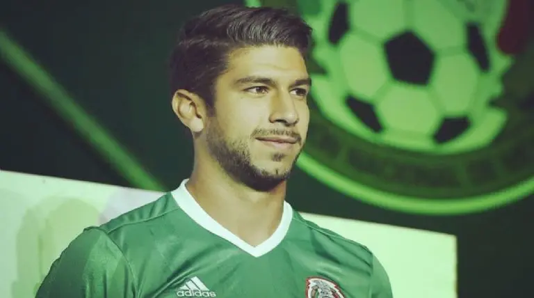El delantero logró uno de sus sueños: ser convocado con México y anotar goles. Instagram @laloherrera15