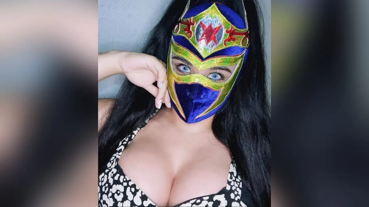 Es bastante común que Mystique comparta fotos sobre ella aunque, al usar máscara, no deja al descubierto su identidad.