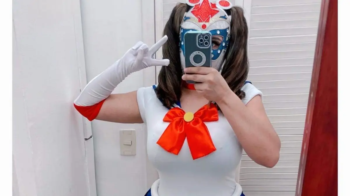 Entre sus muchos atuendos destacan algunos que cuentan con referencias a la cultura pop, algo que le gusta mucho.