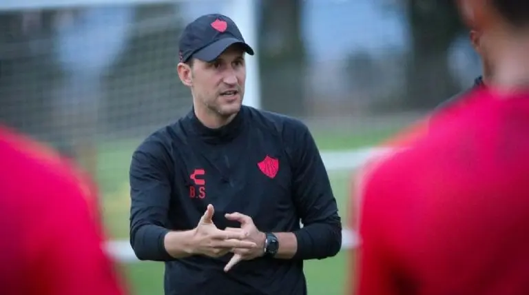 Beñat San José, DT de Atlas, aseguró que el arbitraje le 'robó' en su derrota por goleada ante América - Archivo Referee