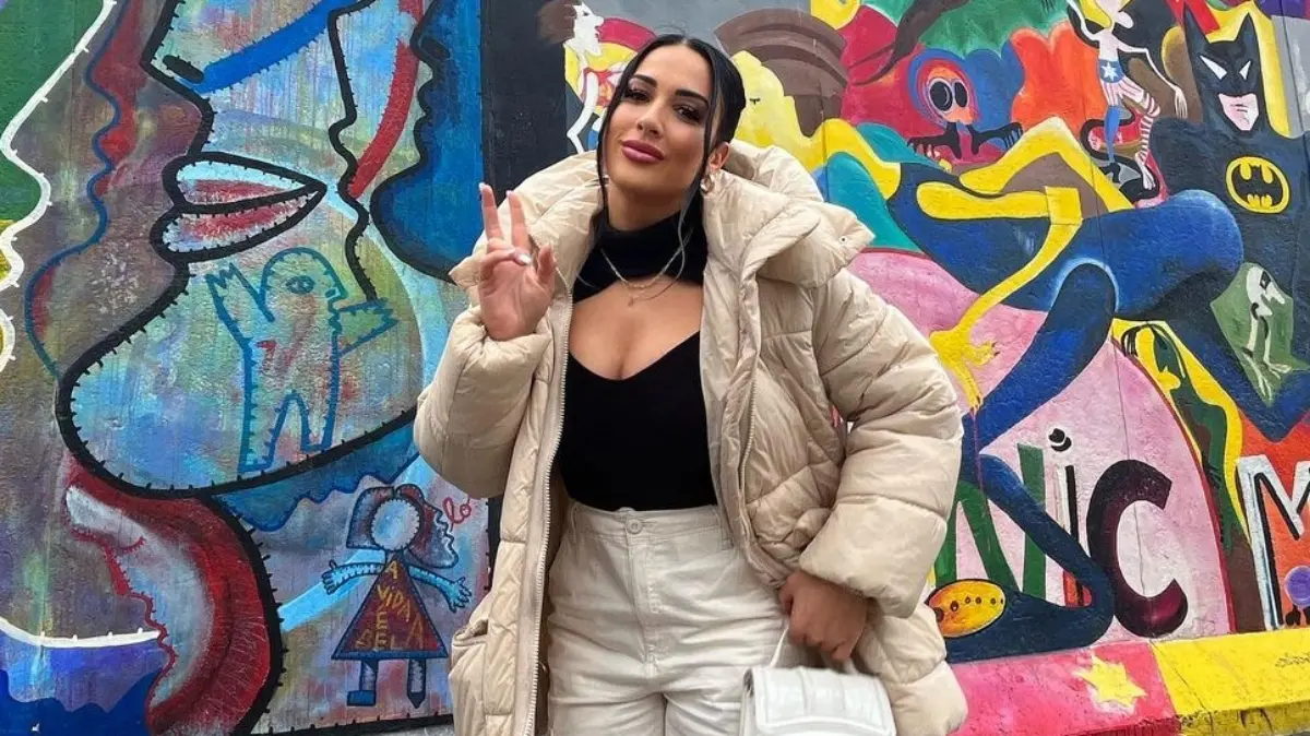 Fue en Estados Unidos donde comenzó su carrera como futbolista aunque lo hizo en el deporte colegial.