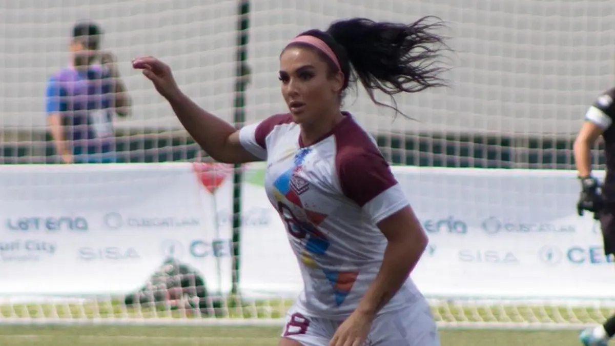 Fue hasta 2023 que el London City Lionesses la fichó para que juegue en la primera división del país ingles.