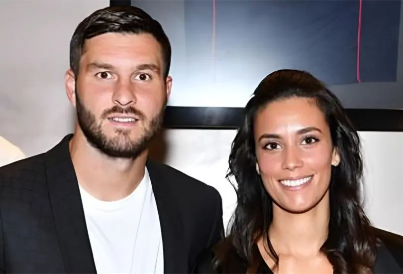 La pareja del delantero mantiene un bajo perfil en redes sociales pero tiene un compromiso con la sociedad en Nuevo Le&oacute;n.