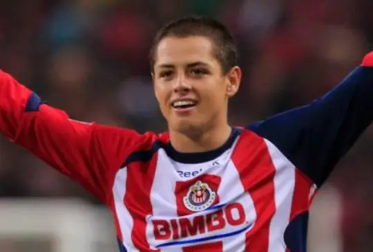 Chicharito estaría cerca de regresar a Chivas.