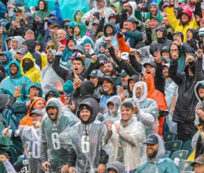¿Aficionados mal portados? El día que instalaron una cárcel en el estadio de los Philadelphia Eagles